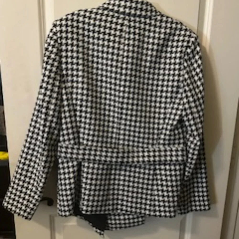 Tahari ASL Houndstooth Blazer / Jacket – Size 12 – Excellent Condition - Picture 5 of 6